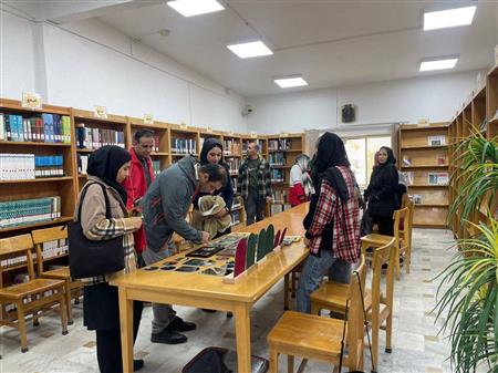 نمایشگاه صنایع دستی و آثار هنری بانوان